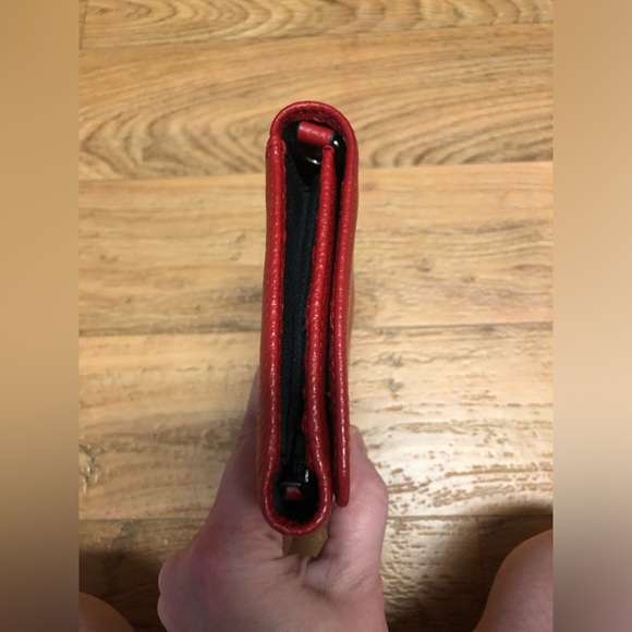 Vince Camuto Vintage Red Clutch Wallet With Crossbody Rings - Picture 6 of 7